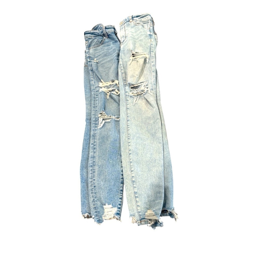 American Eagle Bundle 2 pairs Hi Rise Distressed Jegging Size 2. Light & Medium